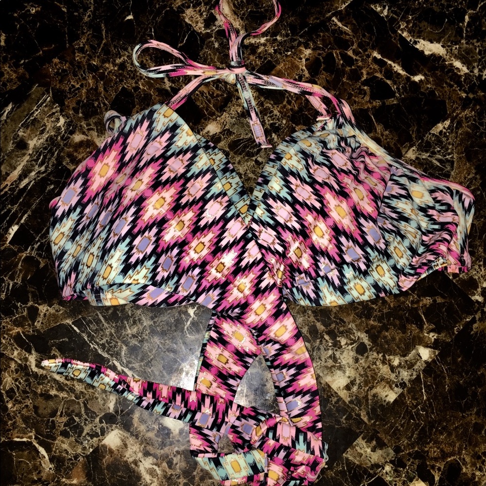 Victoria’s Secret wrap halter bikini top